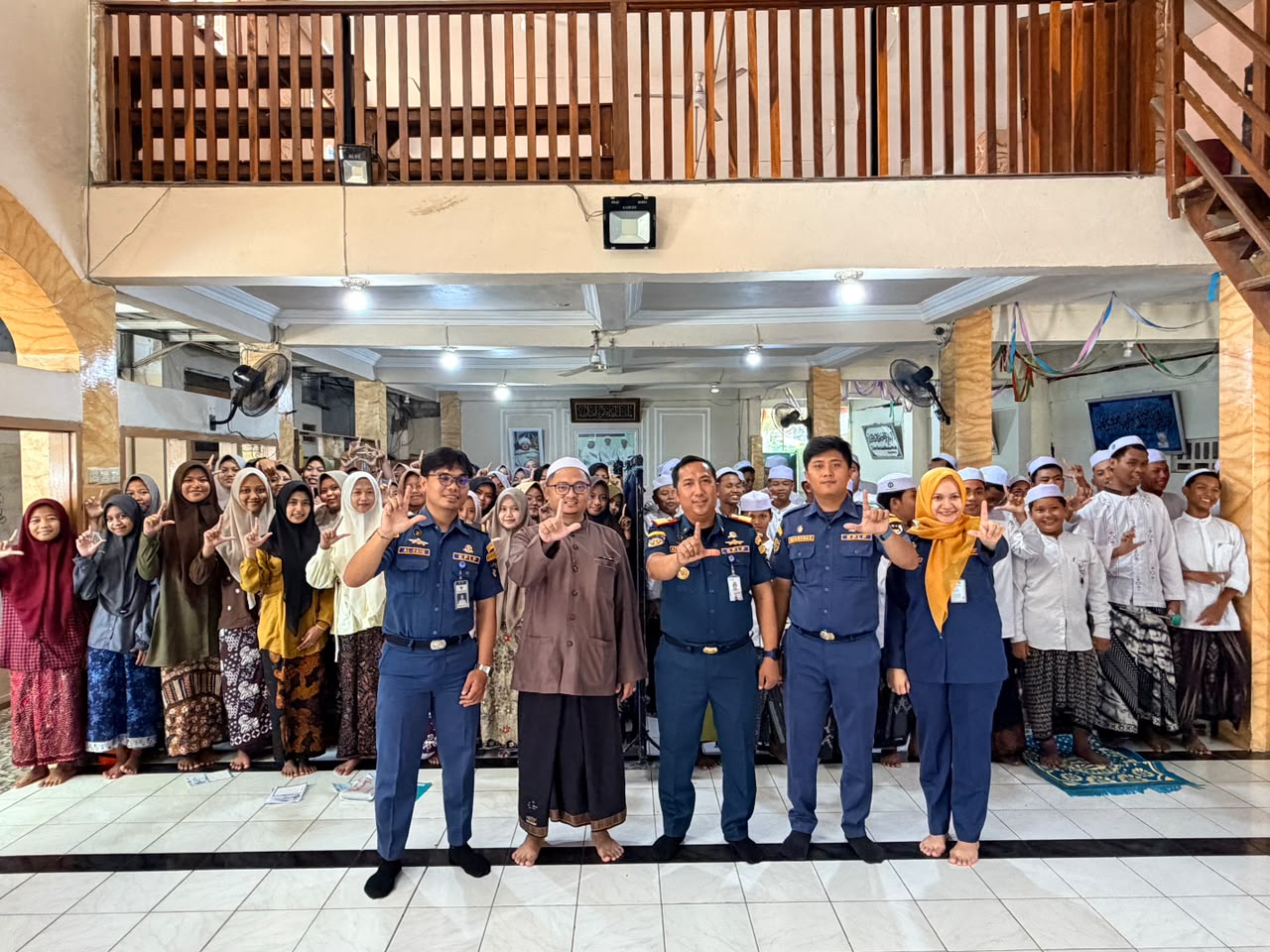 Tanamkan Budaya Aman Sejak Dini, KSOP Kalianget Gelar Sosialisasi Keselamatan Pelayaran di Ponpes Darurrahman