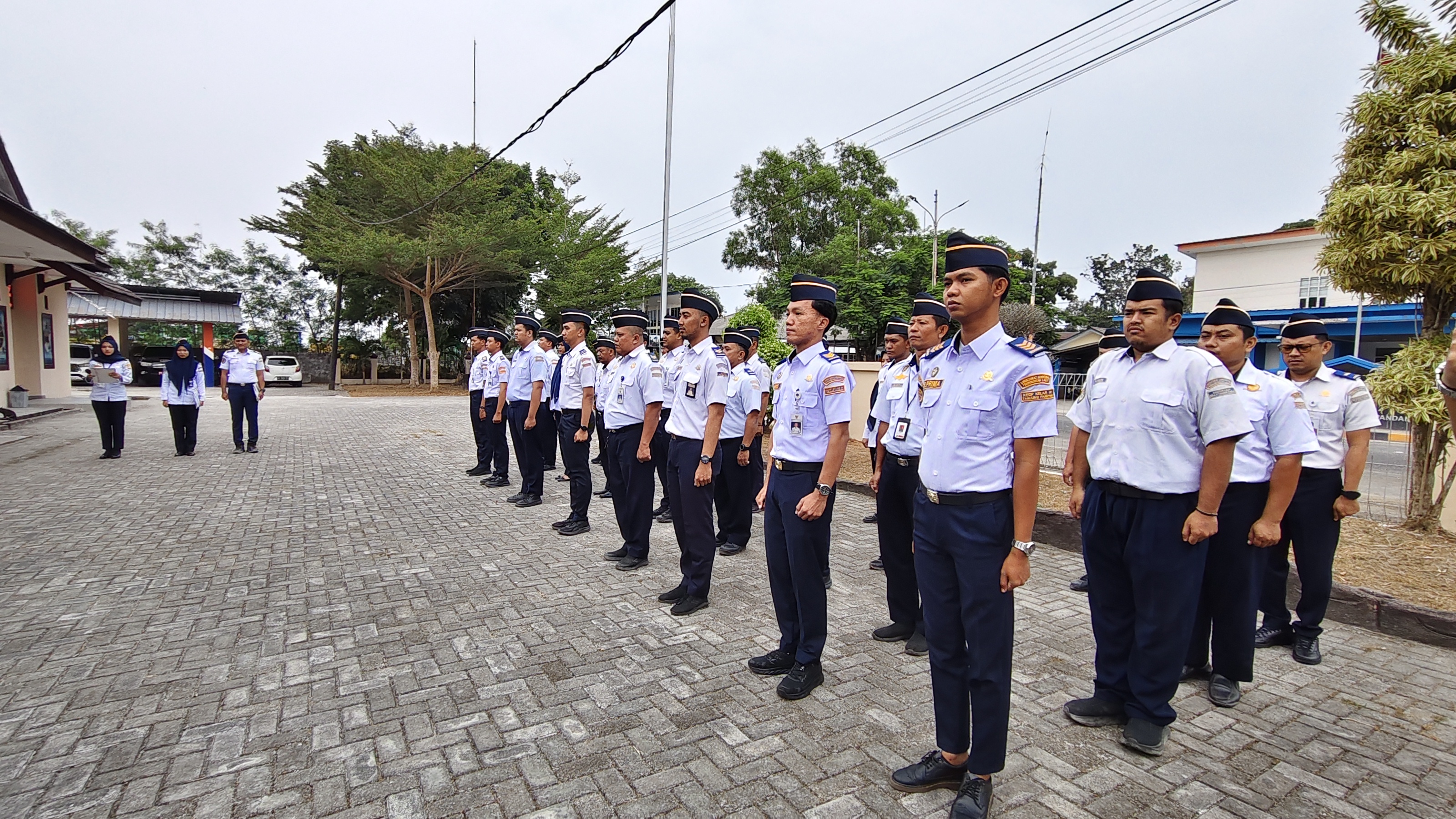 Awali Pekan dengan Semangat dan Disiplin, KSOP Kelas IV Tanjung Pandan Laksanakan Apel Pagi