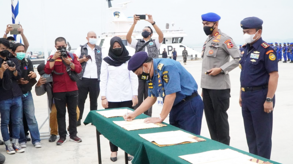 SINERGITAS CEGAH PEREDARAN NARKOTIKA MELALUI JALUR LAUT, KPLP GABUNG TIM OPERASI LAUT INTERDIKSI TERPADU 2021