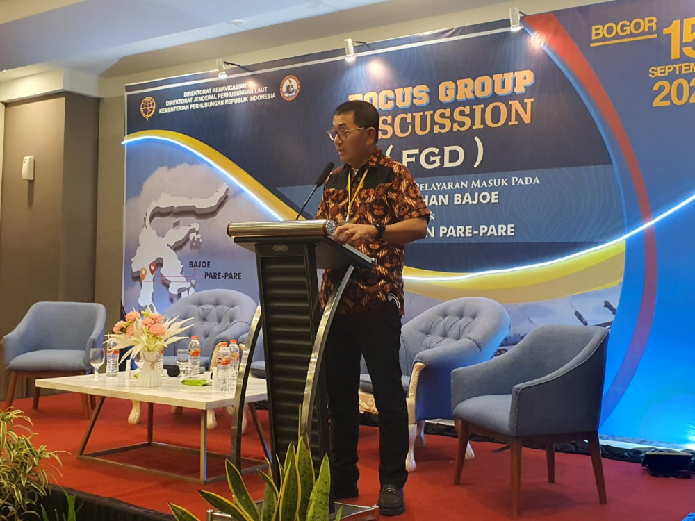 DUKUNG KONEKTIVITAS DAN DISTRIBUSI LOGISTIK DAERAH SULAWESI SELATAN, KEMENHUB GELAR FGD PENETAPAN ALUR PELAYARAN MASUK PELABUHAN PULAU PAREPARE DAN PELABUHAN BAJOE