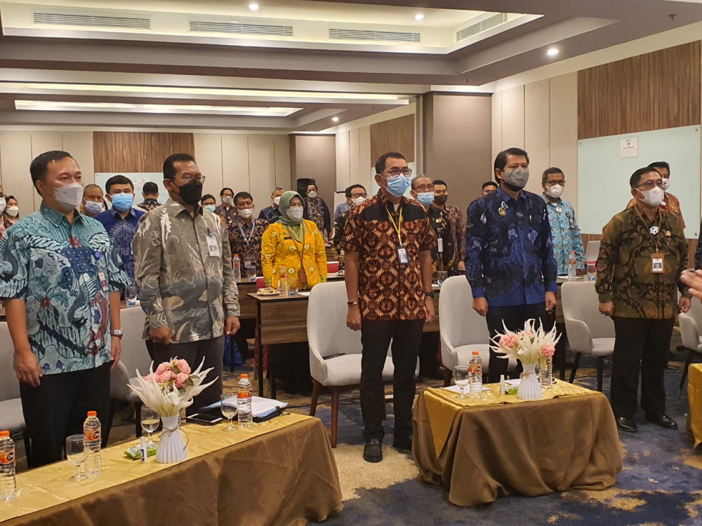 DUKUNG KONEKTIVITAS DAN DISTRIBUSI LOGISTIK DAERAH SULAWESI SELATAN, KEMENHUB GELAR FGD PENETAPAN ALUR PELAYARAN MASUK PELABUHAN PULAU PAREPARE DAN PELABUHAN BAJOE