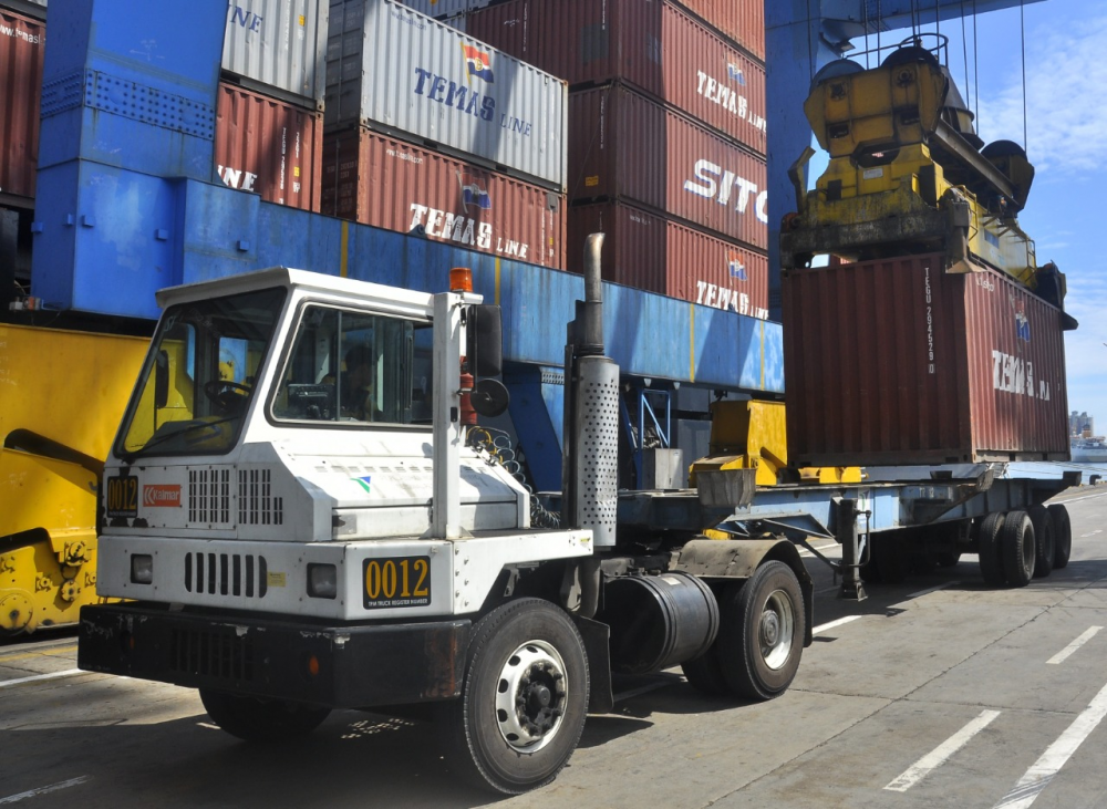 ATASI HAMBATAN DISTRIBUSI LOGISTIK DAN EKSPOR, KEMENHUB WACANAKAN INDONESIAN SEA