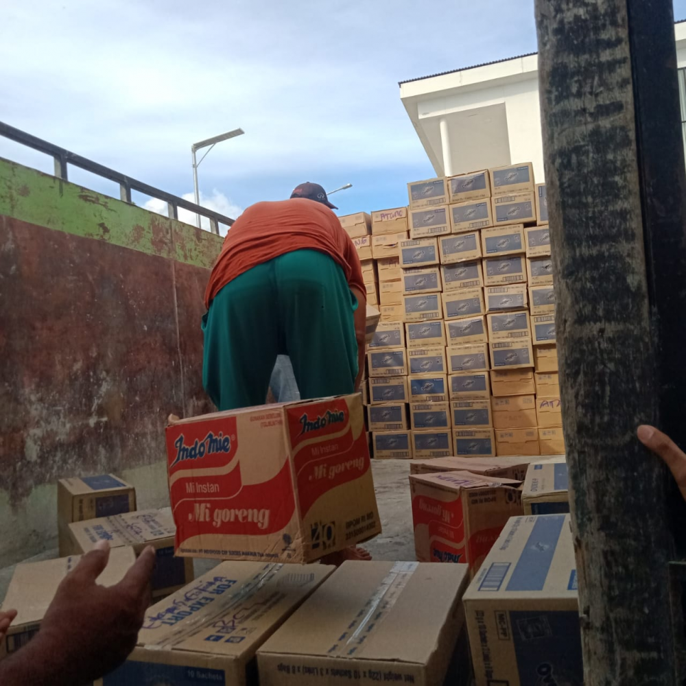 Rutinitas Pengawasan Bongkar Muat Barang di Pelabuhan UPP Kelas II Babang