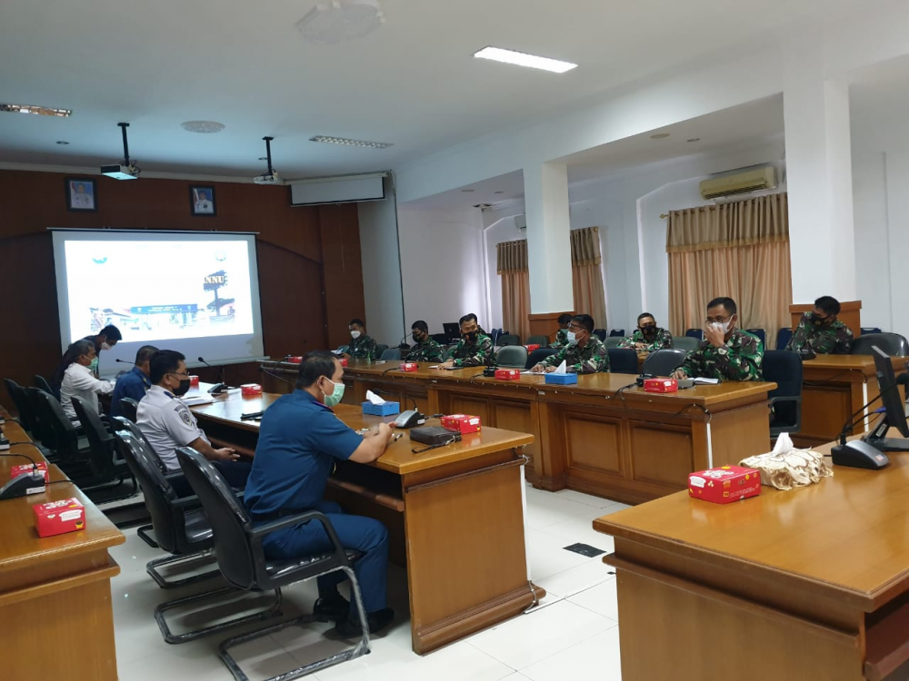 KA. OP Makassar Menghadiri Rapat Pembahasan Tindak Lanjut Pembangunan Dermaga Sisi Luar Breakwater Pangkalan Utama TNI AL VI