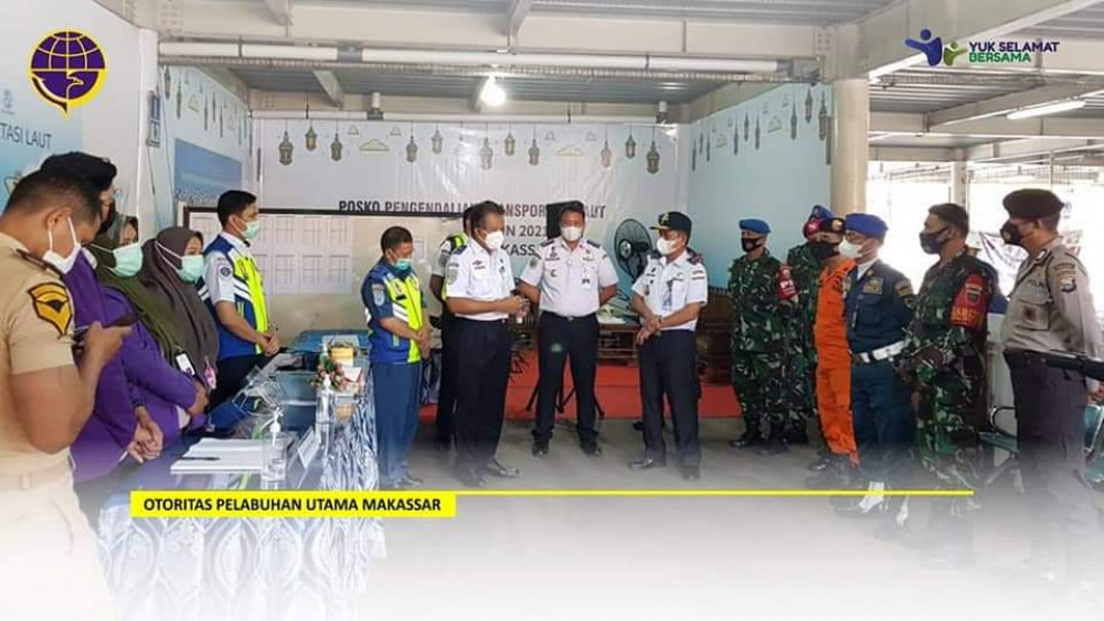 Makassar, 10 Mei 2021-- Posko Pengendalian Transportasi Laut (P3KL) Idul Fitri tahun 2021 Pelabuhan Makassar menerima kunjungan monitoring dari Sesditjen Perhubungan Udara, Nur Isnin.