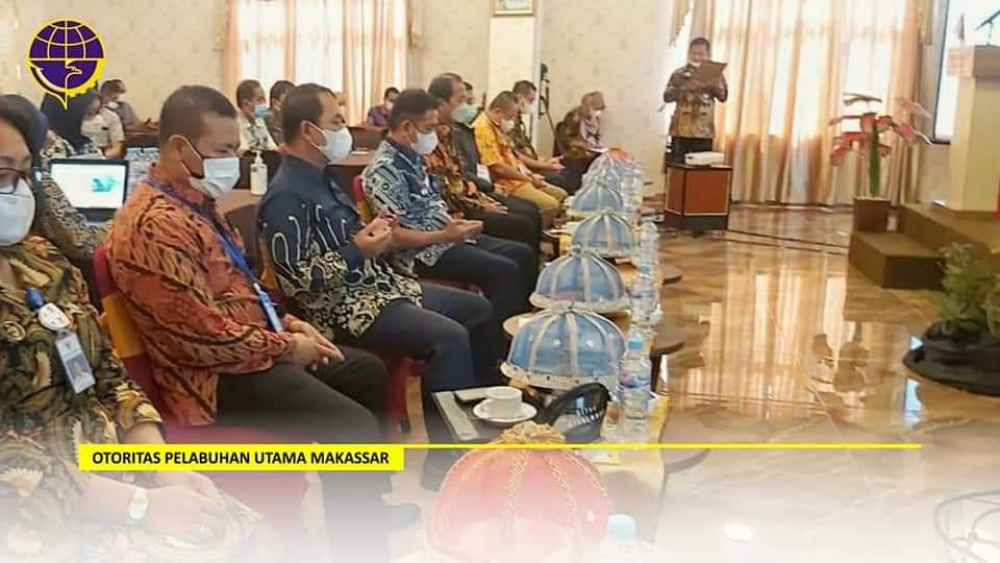 Maros, 21 Mei 2021 Kepala Kantor Otoritas Pelabuhan Utama Makassar, Bambang Gunawan mengikuti kegiatan Konsinyering evaluasi implementasi aplikasi Inaportnet SPS Online dan Launching Aplikasi PNBP Kenavigasian dan pungutan uang perkapalan (PUP) Internal