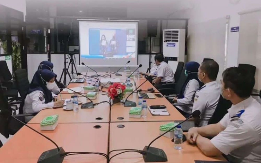 Makassar, 13 September 2021 Kantor Otoritas Pelabuhan Utama Makassar, dalam rangka persiapan alokasi anggaran Ditjen Perhubungan Laut Anggaran 2022 melalui Virtual Zoom Meeting. Kegiatan ini dilaksanakan oleh Sekretaris Ditjen Perhubungan Laut dari tang