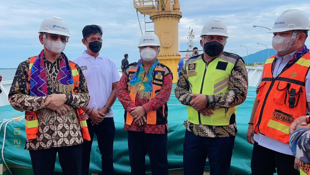 DORONG PERTUMBUHAN EKONOMI DI KALIMANTAN SELATAN, KEMENHUB LUNCURKAN KAPAL PERINTIS KM SABUK NUSANTARA 111