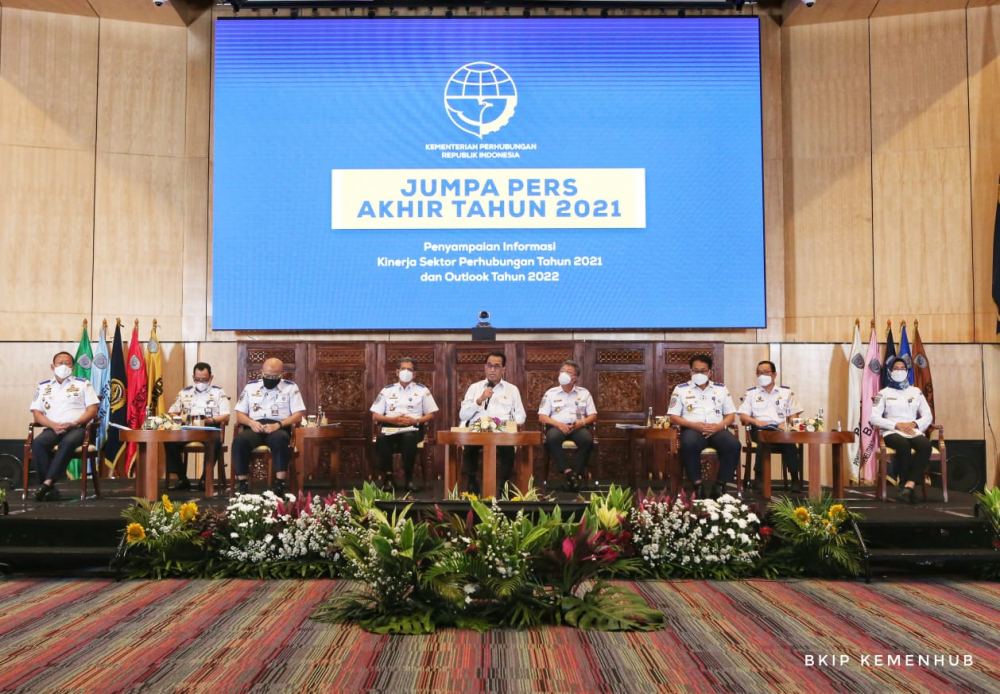 Capaian 2021 dan Outlook 2022 *Kemenhub Lanjutkan Pembangunan Transportasi Indonesia Sentris*