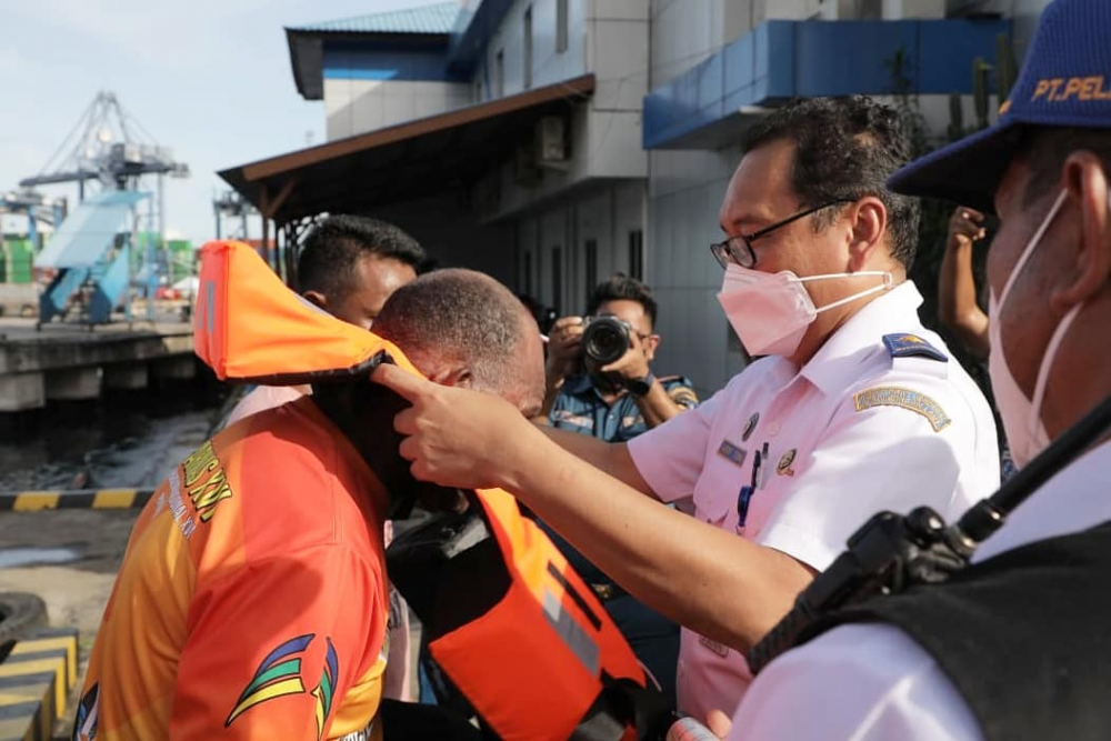 PLT DIRJEN HUBLA PANTAU LANGSUNG PENYELENGGARAAN ANGKUTAN LAUT NATARU DI JAYAPURA
