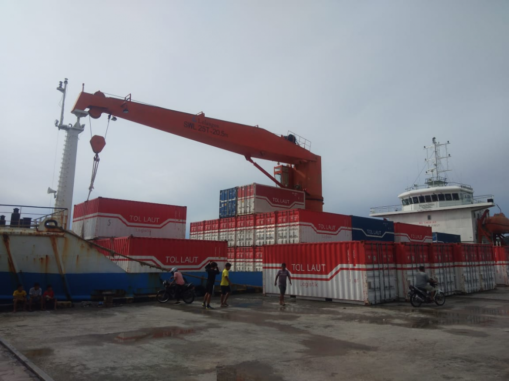 TINGKATKAN PELAYANAN ANGKUTAN BARANG DI LAUT, KEMENHUB TAMBAH DUA TRAYEK TOL LAUT DI TAHUN 2022