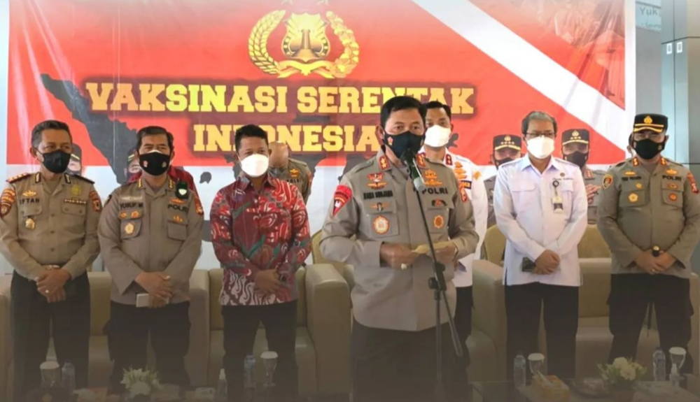 Vaksinasi Massal Lanjutan (Booster) untuk wilayah Sulawesi Selatan bertempat di Terminal Penumpang Anging Mammiri Pelabuhan Makassar