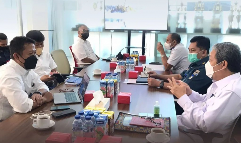 Rapat Pembahasan Progress Konsesi Makassar New Port (MNP) Tahap 1B Dan 1C Bersama PT. Pelindo (Persero) Regional Head 4 Makassar
