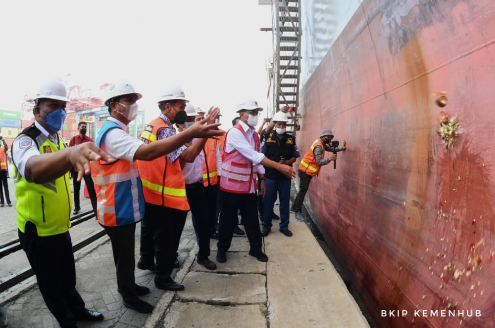 Tingkatkan Daya Saing Logistik, Menhub Dorong Pelaku Bisnis Pelayaran Buka Rute Internasional