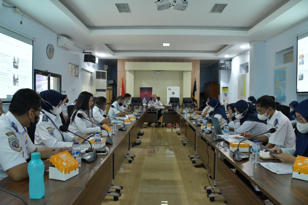 Rapat Evaluasi Kinerja Dan Program Kerja