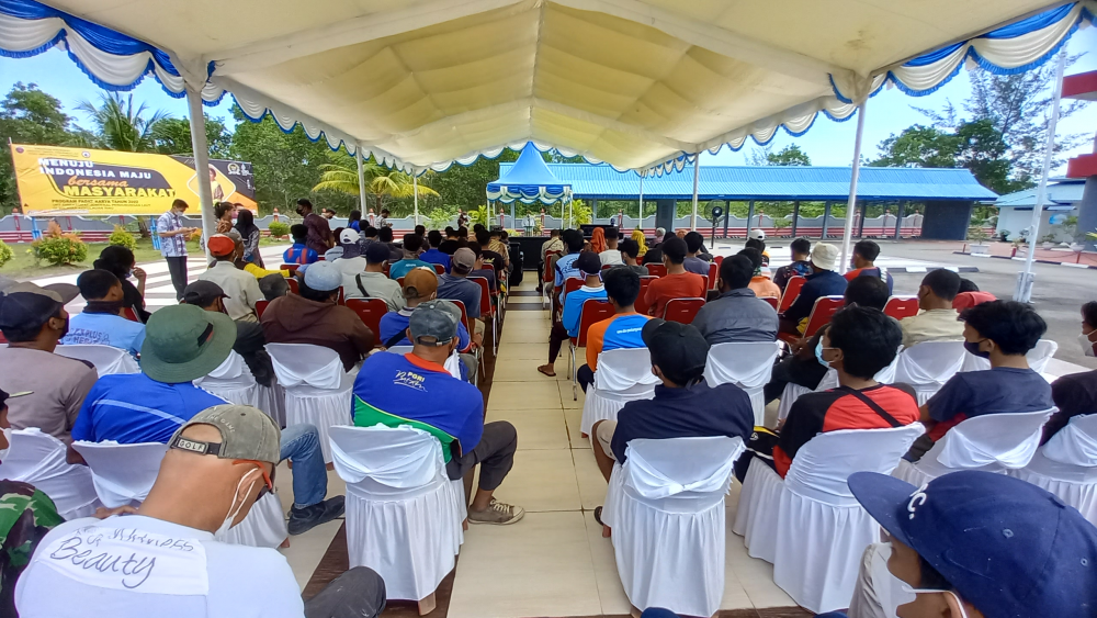 Kementerian Perhubungan melalui Unit Pelaksana Teknis Direktorat Jenderal Perhubungan Laut wilayah Provinsi Kepulauan Riau melaksanakan padat karya Tahun 2022 secara serentak