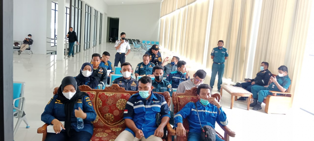 SOSIALISASI PEMANDUAN KAPAL DALAM WILAYAH PERAIRAN TELUK BABANG