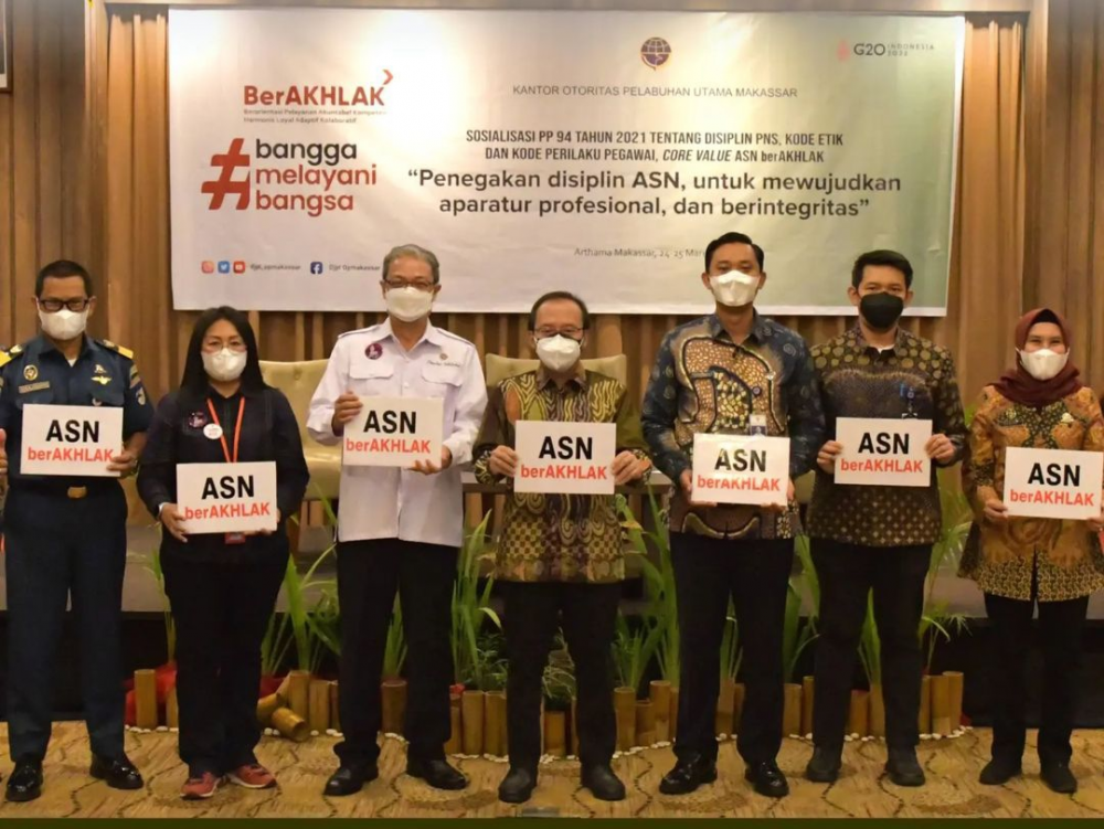 Sosialisasi PP No.94 Tahun 2021 Tentang Penegakkan Displin ASN, Kode Etik, Kode Perilaku Pegawai dan Core Value ASN Ber-AKHLAK di Hotel Arthama Makassar
