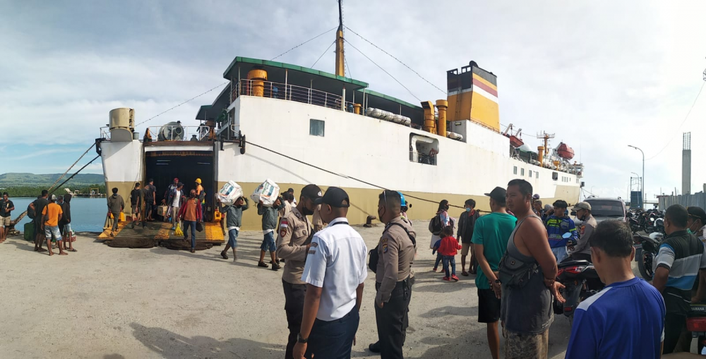 KANTOR KESYAHBANDARAN DAN OTOTRITAS PELABUHAN WAINGAPU