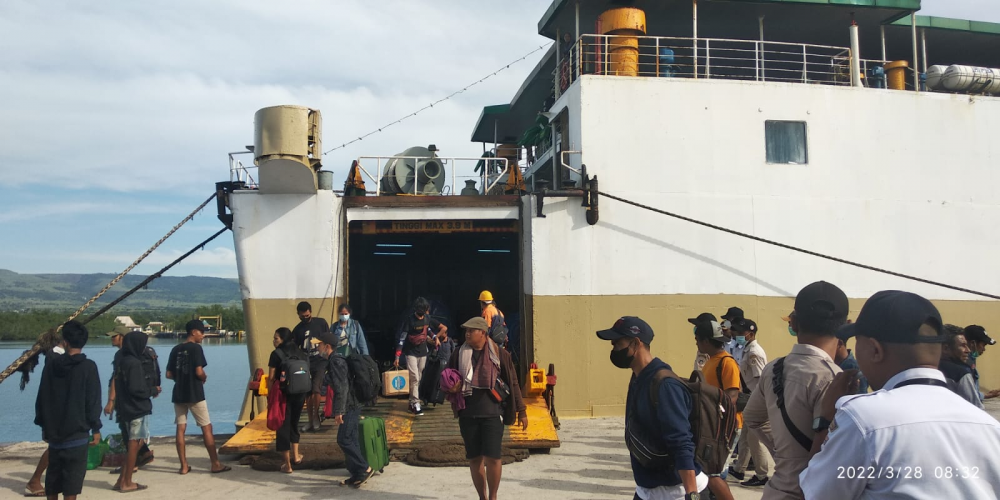KANTOR KESYAHBANDARAN DAN OTOTRITAS PELABUHAN WAINGAPU