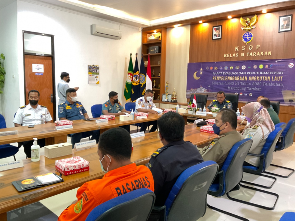 Rapat Evaluasi dan Penutupan Posko Angkutan Laut Lebaran
