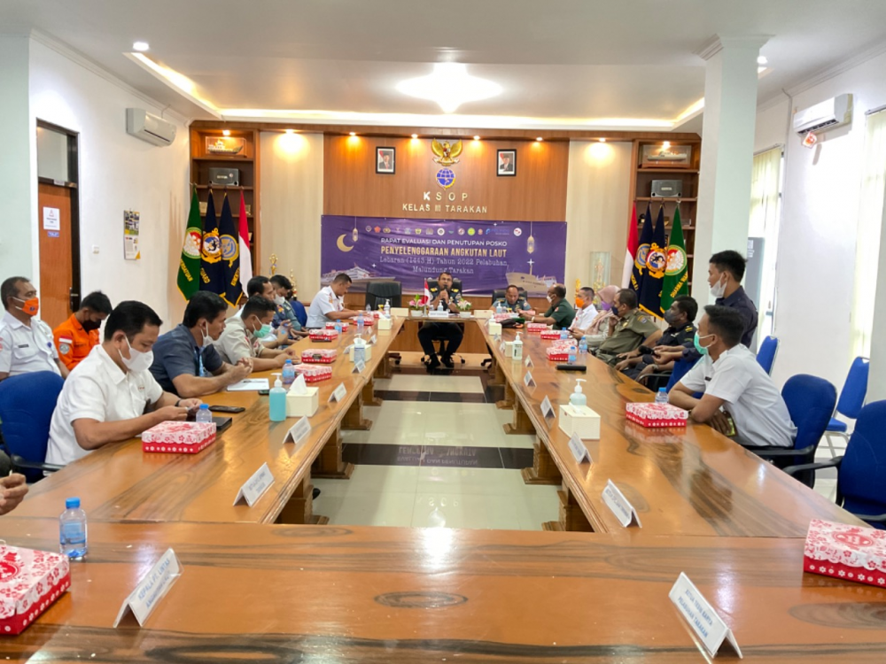 Rapat Evaluasi dan Penutupan Posko Angkutan Laut Lebaran