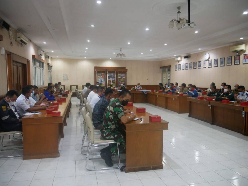 Rapat Koordinasi Terkait Keberadaan Kapal-Kapal Ikan Di Wilayah DLKP/DLKr Kantor Kesyahbandaran Dan Otoritas Pelabuhan Kelas II Cilacap (31/05/2022)