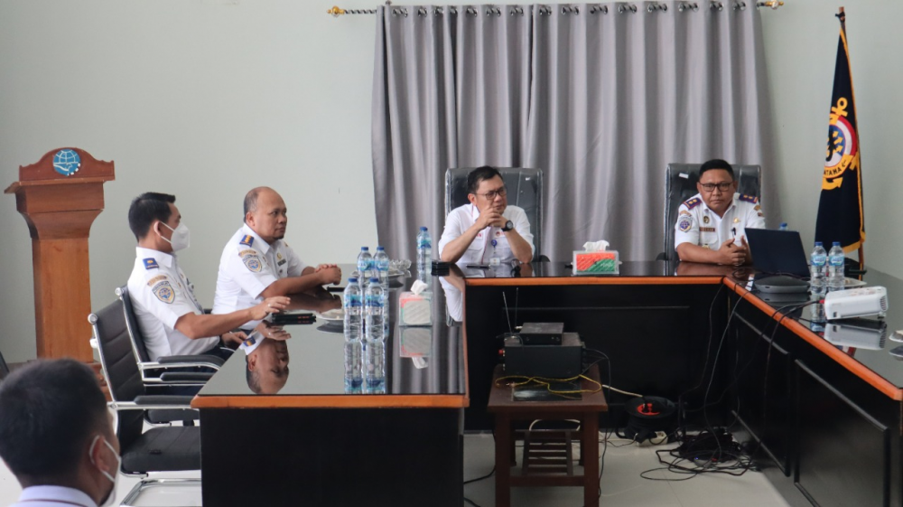 KUNJUNGAN DAN ARAHAN INSPEKTUR I INSPEKTORAT JENDERAL KEMENHUB DI KANTOR UPP KELAS II BABANG