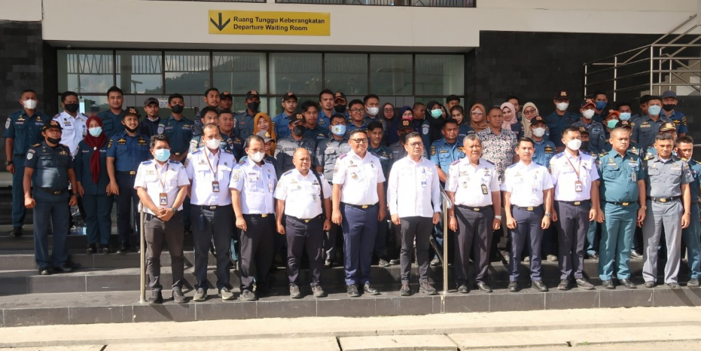 KUNJUNGAN DAN ARAHAN INSPEKTUR I INSPEKTORAT JENDERAL KEMENHUB DI KANTOR UPP KELAS II BABANG