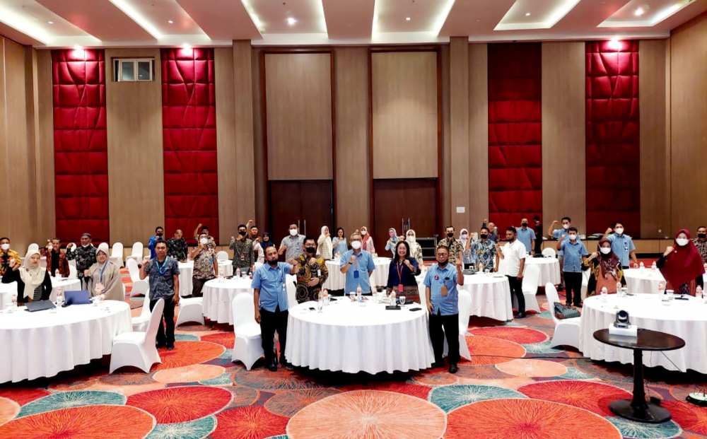 Rekonsiliasi Data Operasional Eksisting dan Non Eksisting Di Pelabuhan Makassar Periode Bulan Januari - April 2022 Di Hotel Gammara