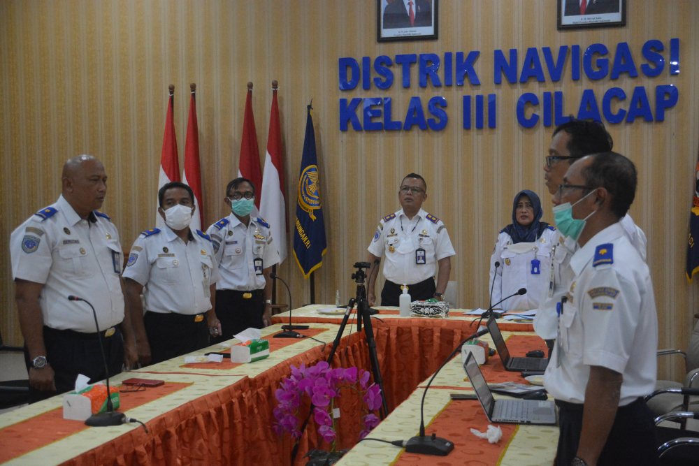 Pemberian Penghargaan Penyelenggaraan Angkutan Lebaran Tahun 2022 oleh Menteri Perhubungan melalui Video Conference.