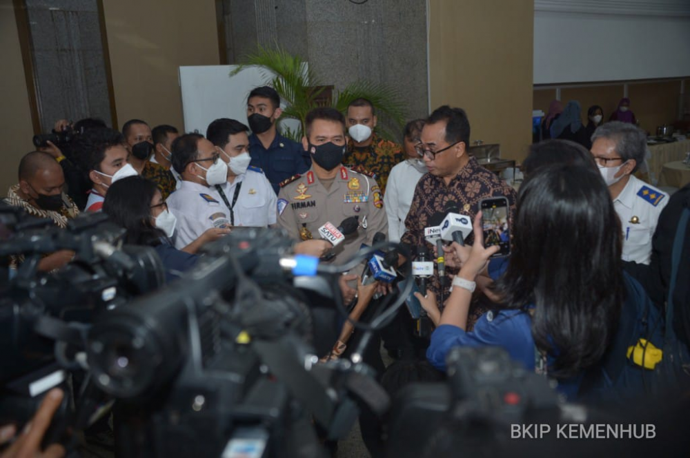 Kemenhub Beri Penghargaan Berbagai Pihak Pendukung Mudik 2022