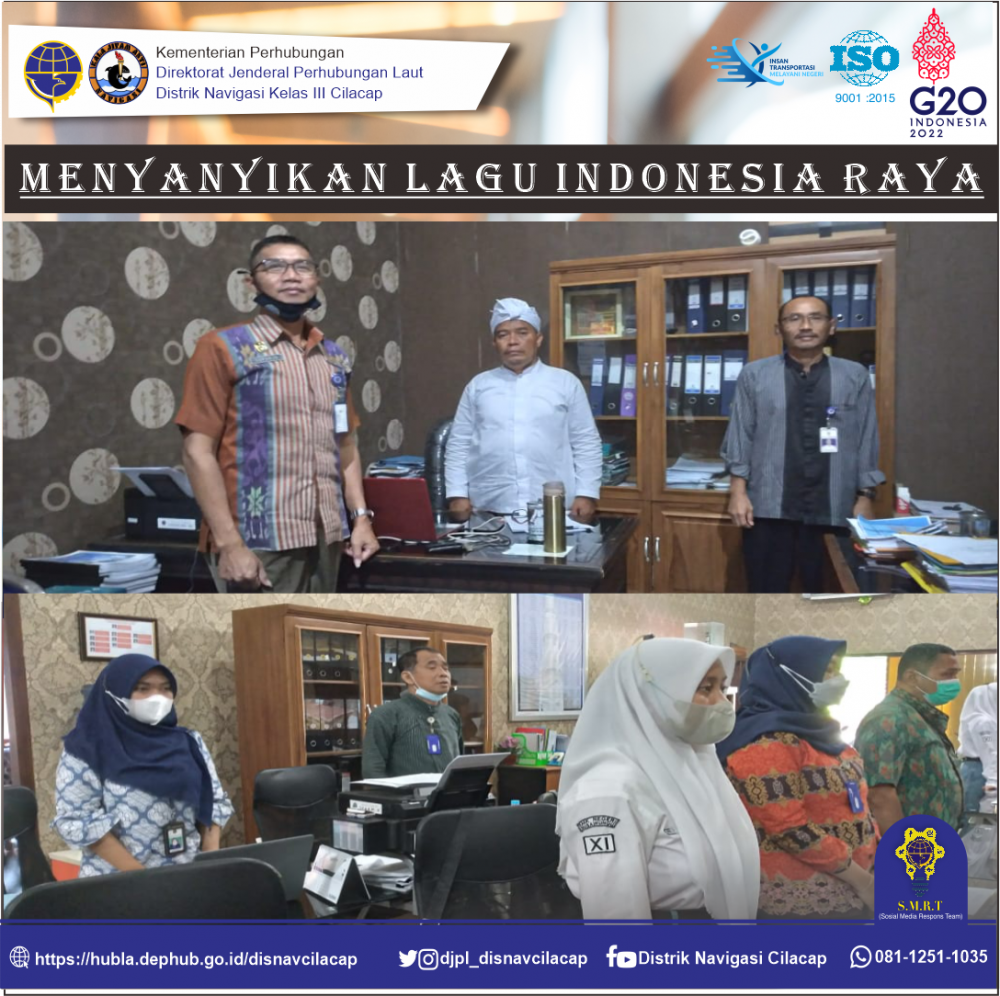 Menyanyikan Lagu Kebangsaan Indonesia Raya