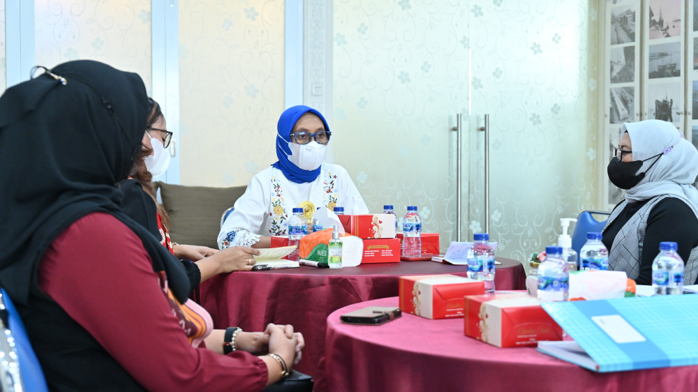 Pertemuan Rutin dan Pelatihan Prakarya Dharma Wanita Persatuan Kantor Kesyahbandaran Utama Tanjung Priok