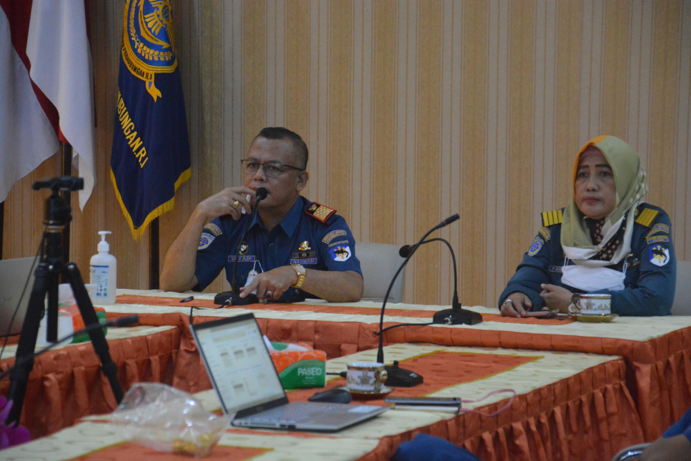 Rapat laporan pendahuluan / Pre-liminary report Consulting Services Development and Improvement of Indonesia Aids to Navigation Project