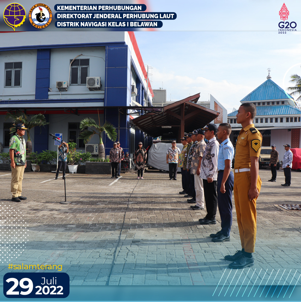 Pelaksanaan Apel Pagi dan Menyanyikan Lagu Hymne dan Mars Perhubungan secara bersama.
