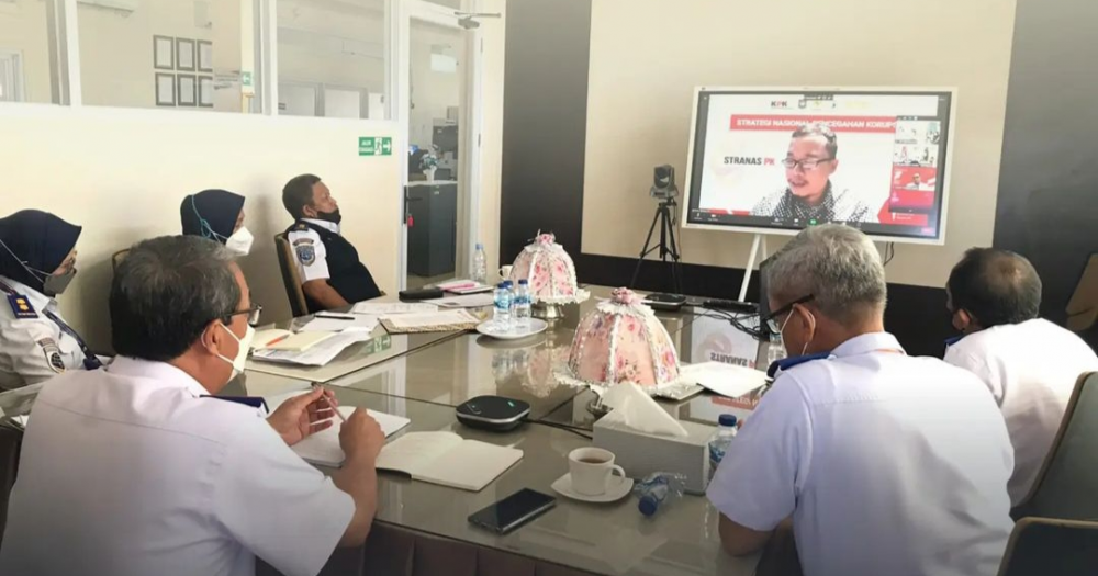 Rapat Evaluasi Capaian Aksi dan Progress Rencana Pengukuran Dampak Implementasi Aksi Stranas PK Lewat Virtual Zoom