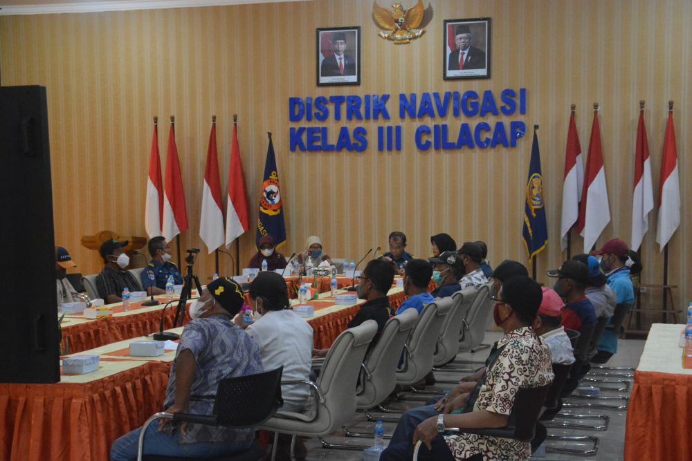 Kegiatan Pemantauan Program Padat Karya Tahap III Distrik Navigasi Kelas III Cilacap Hari Kedua (4/8/2022)