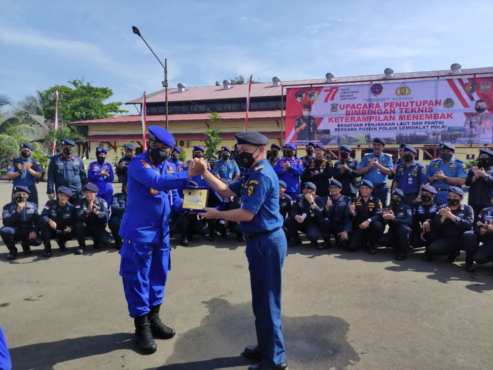 PERKUAT PENJAGAAN KESELAMATAN DAN KEAMANAN PELAYARAN, KEMENHUB BEKALI AWAK KAPAL PATROLI KPLP DENGAN KETERAMPILAN MENEMBAK