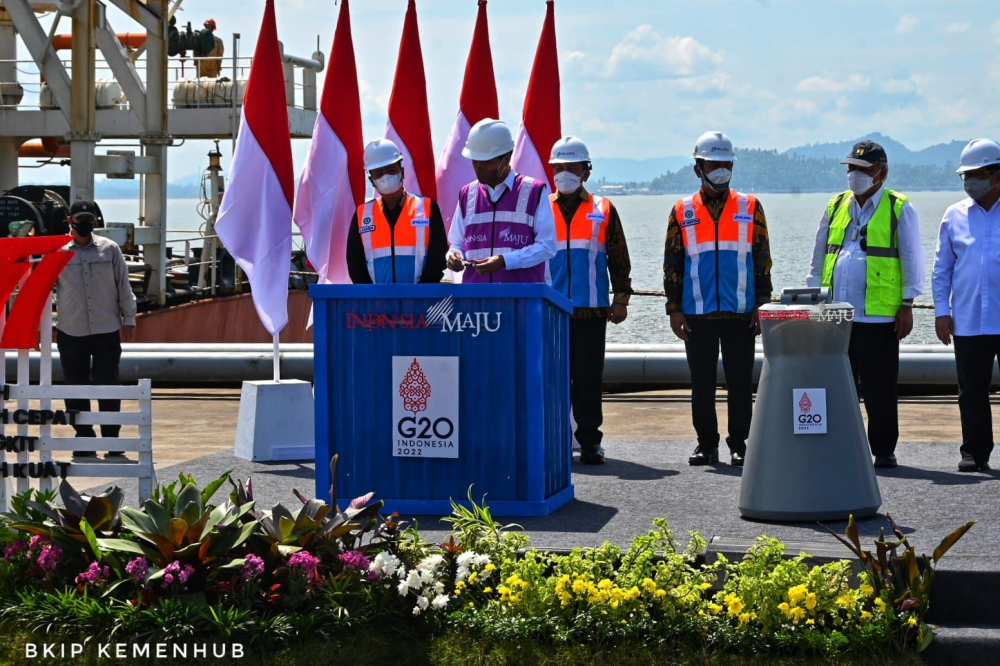 Peningkatan Daya Saing Produk Unggulan Presiden Joko Widodo Resmikan Terminal Kijing Pelabuhan Pontianak