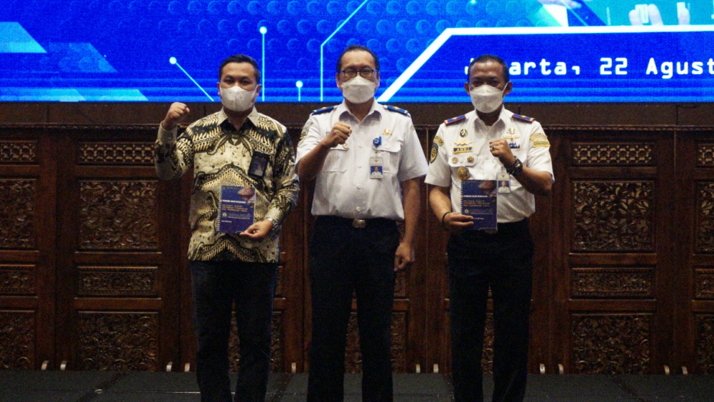 TINGKATKAN PELAYANAN PEMANDUAN DAN PENUNDAAN KAPAL, KEMENHUB LUNCURKAN APLIKASI SIPANDU