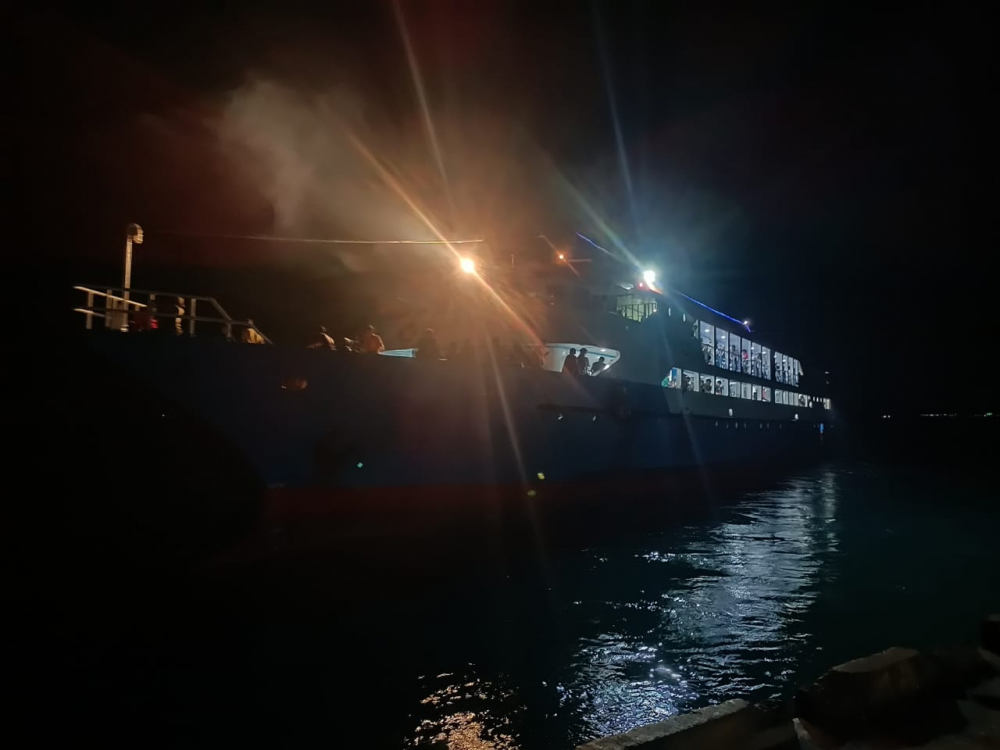 LAGI, KM. SUMBER RAYA 05 BAWA 3 TON IKAN KE TERNATE