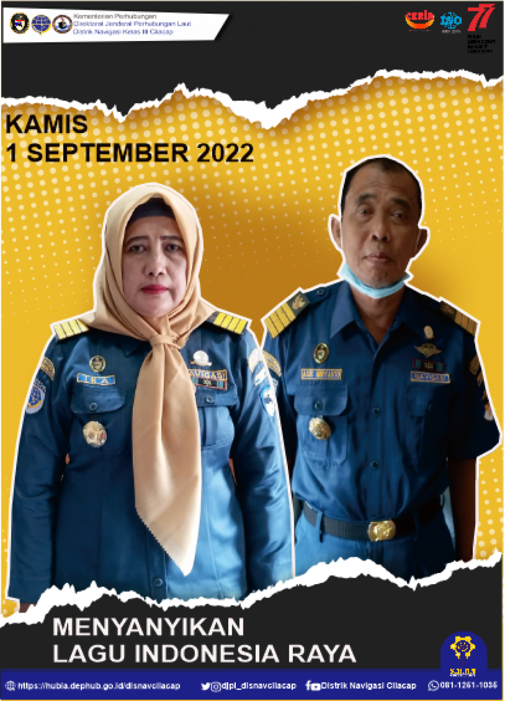 Menyanyikan Lagu Kebangsaan Indonesia Raya