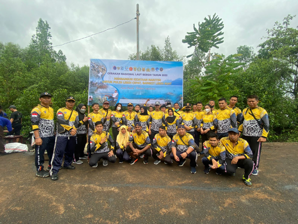 Program Laut Bersih Dalam Rangka Memperingati HUT TNI AL Tahun 2022