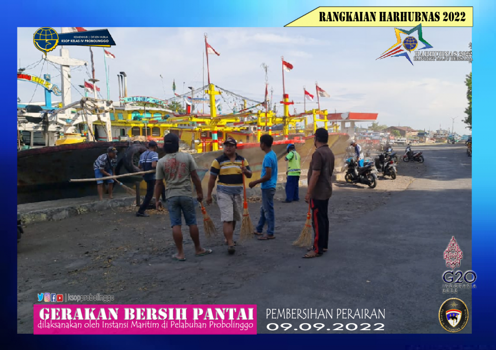 HARHUBNAS 2022 DI PELABUHAN PROBOLINGGO, KSOP PROBOLINGGO MENGADAKAN GERAKAN BERSIH PANTAI BERSAMA INSTANSI MARITIM