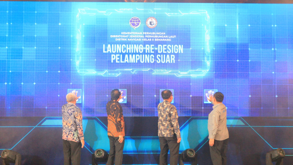 Direktorat Jenderal Perhubungan Laut melalui Distrik Navigasi Kelas II Semarang meluncurkan desain baru/redesain pelampung suar