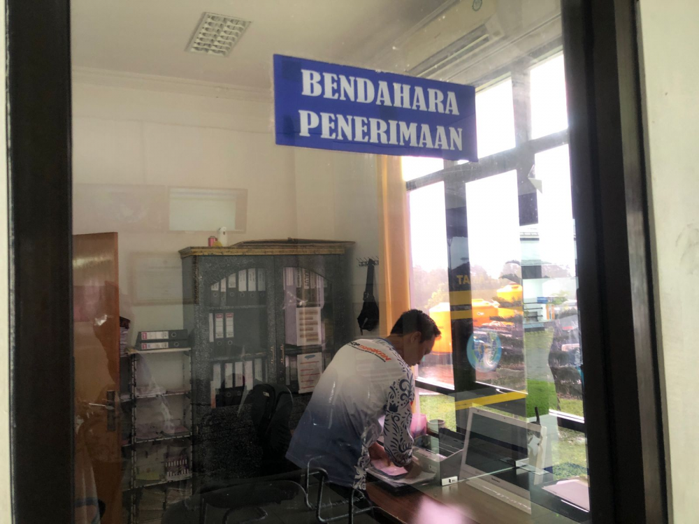 Jumat Sehat Giat Bersih Ruang Kerja dan Pelayanan