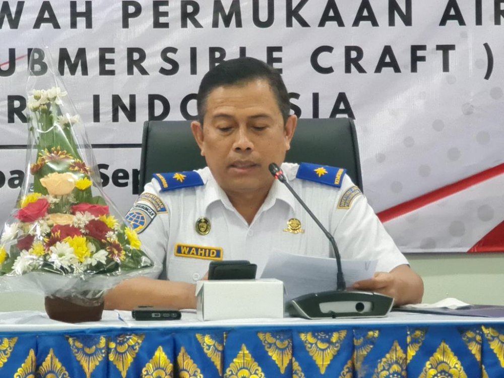 KEMENHUB SOSIALISASIKAN ATURAN BARU TERKAIT KELAIKLAUTAN KAPAL PENUMPANG WISATA BAWAH AIR DAN LAKUKAN UJI PETIK KAPAL PENUMPANG DI BENOA