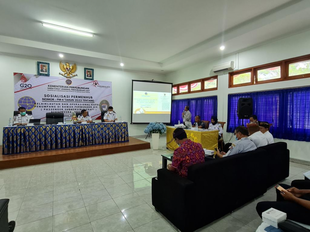 KEMENHUB SOSIALISASIKAN ATURAN BARU TERKAIT KELAIKLAUTAN KAPAL PENUMPANG WISATA BAWAH AIR DAN LAKUKAN UJI PETIK KAPAL PENUMPANG DI BENOA