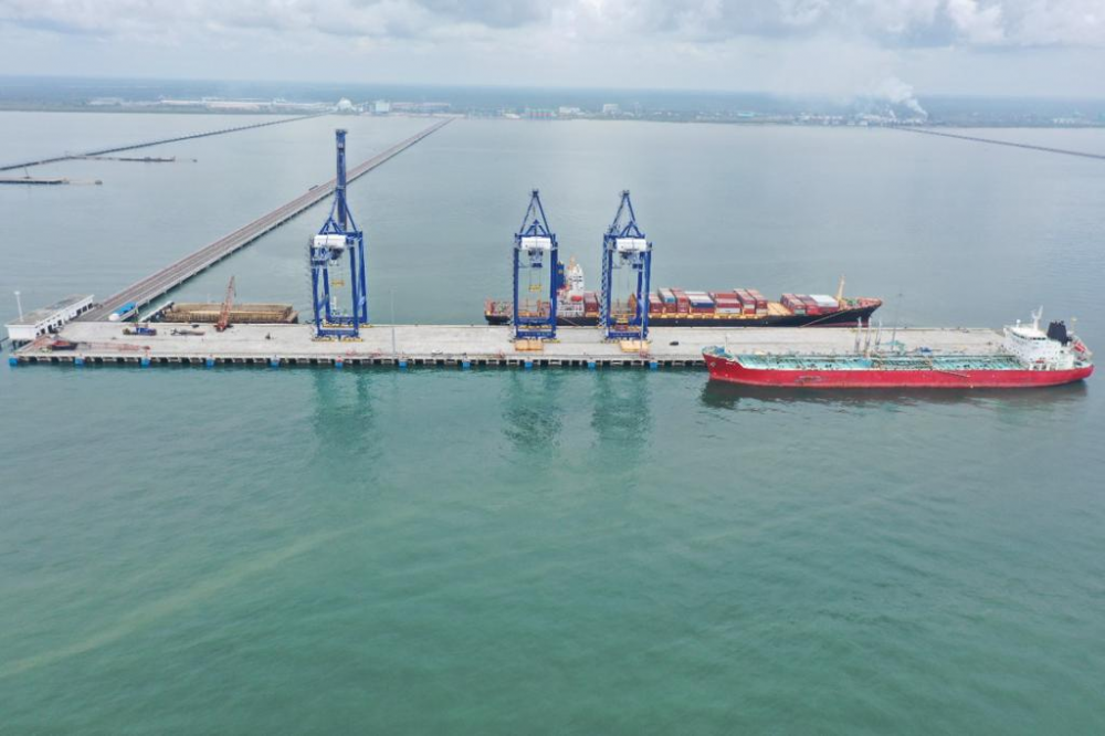 PELABUHAN KUALA TANJUNG DISIAPKAN UNTUK MENJADI TRANSSHIPMENT PORT INDONESIA